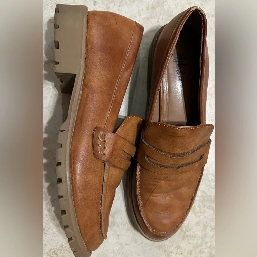 Style & Co. Tan Loafers - Women’s Size 8